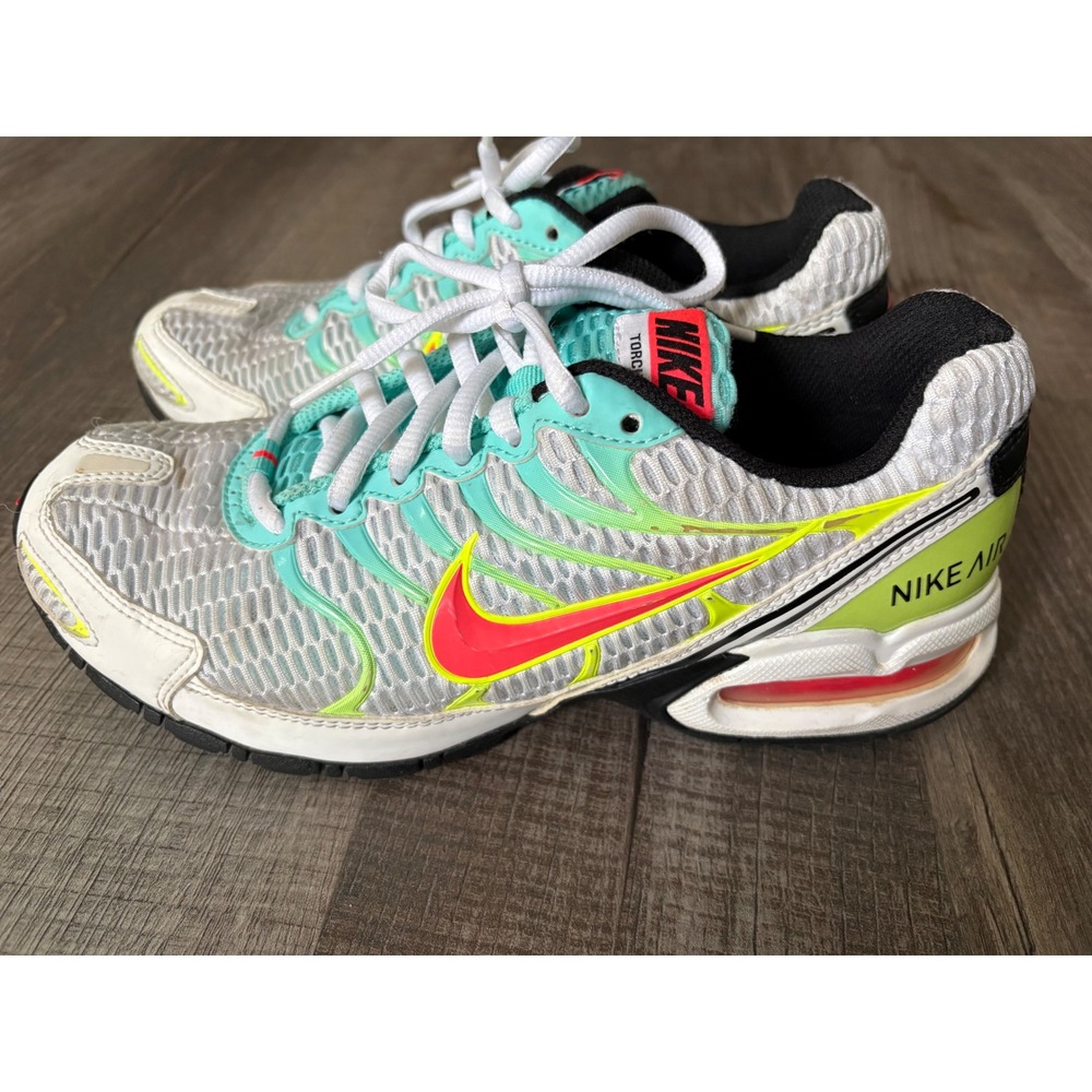 Nike Air Max Torch 4 Womens Running Shoes White Volt Pink CW5607-100 Size 8.5